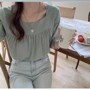 NWT Mint Green Square Neck Short Sleeve Blouse size small